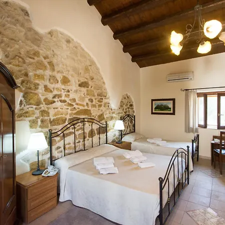 Case Passamonte Agriturismo Resort & Rooms Chiaramonte Gulfi Extérieur photo