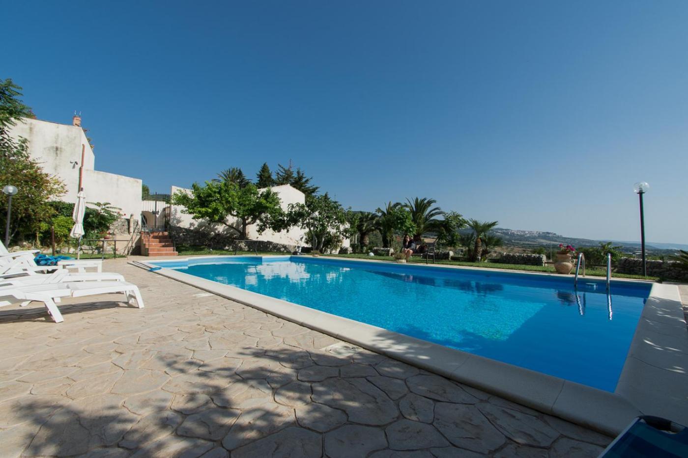 Farm stay Passamonte & Chiaramonte Gulfi